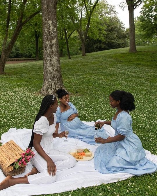 Black women dressing femininely and modest natural hair